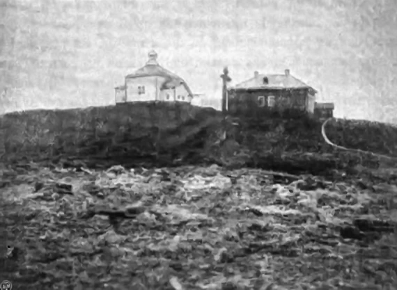 Церковь и дом причта в Кармакулах