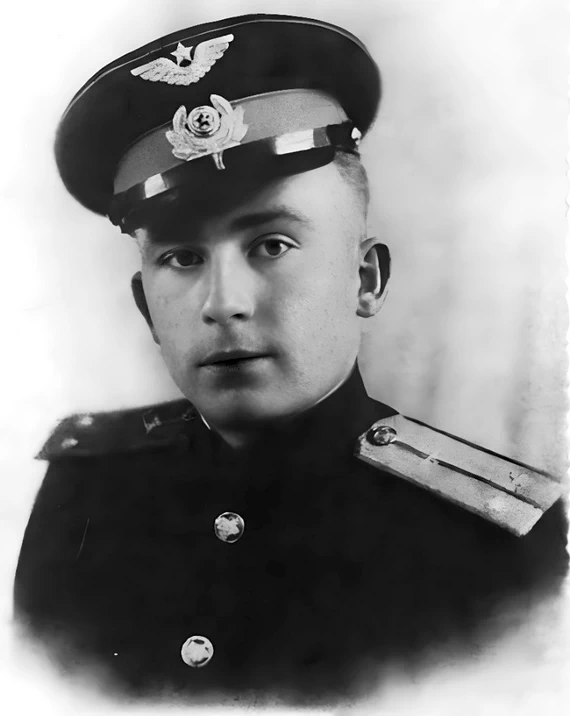 Начало офицерской службы. Краснодар, 1949 г. Парфёнов Евгений Иванович