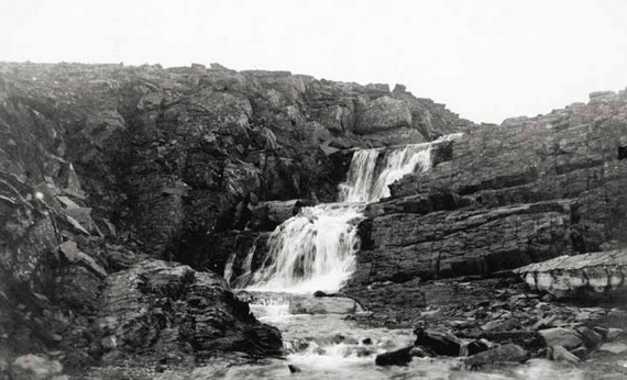 Водопад имени фотографа Поплавского. 1914 г.